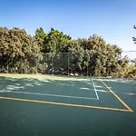 White Olive Premium Lindos Pefki (Rhodes)