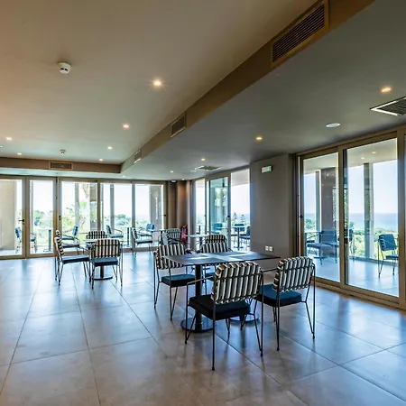 White Olive Premium Lindos Hotel 4*