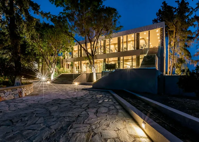 White Olive Premium Lindos 4* Pefki